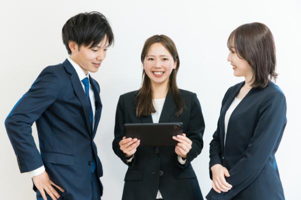 オンライン内見を担当するスタッフ紹介